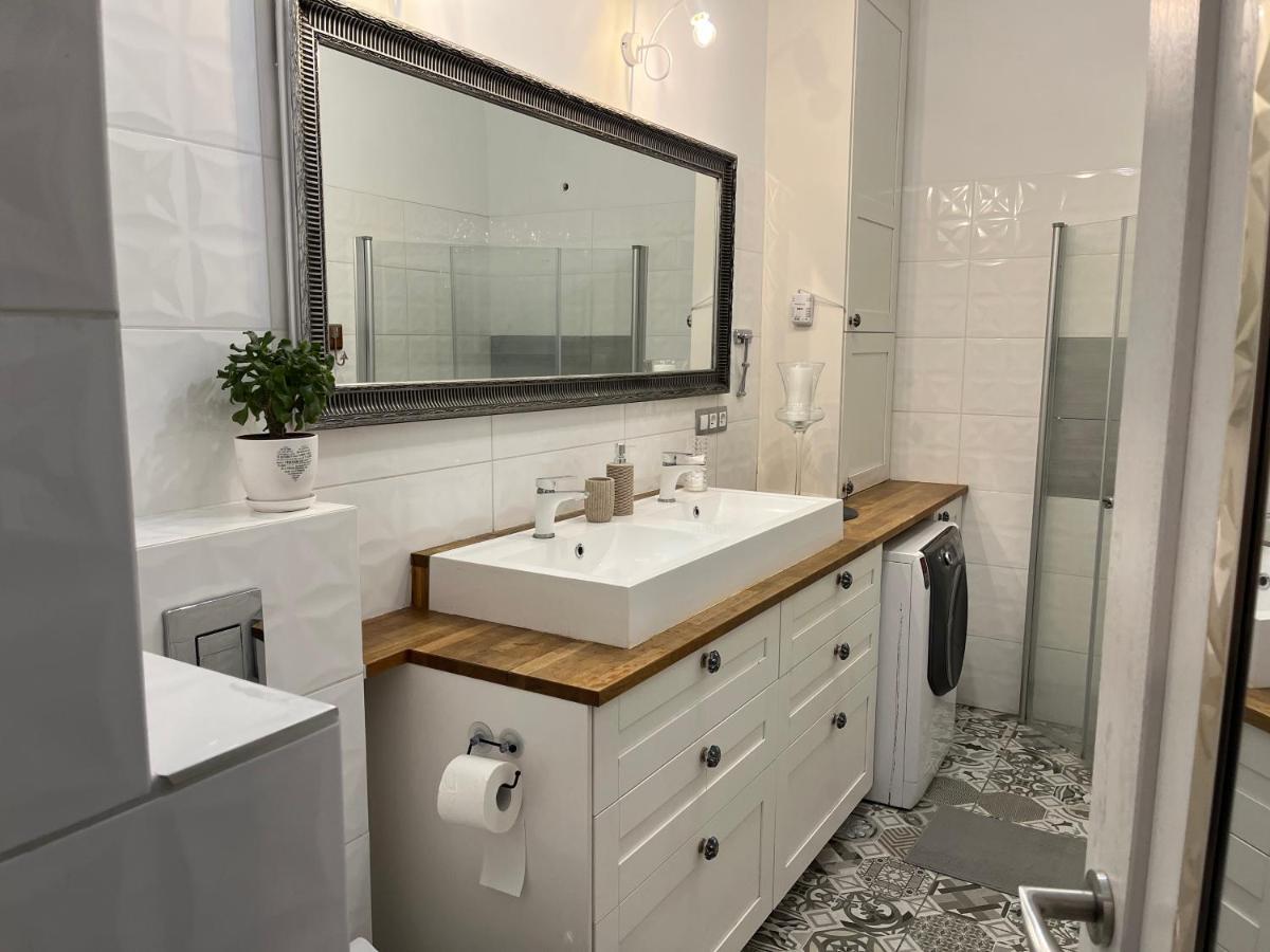 Apartament Przy Ratuszu Apartment Barczewo Exterior photo